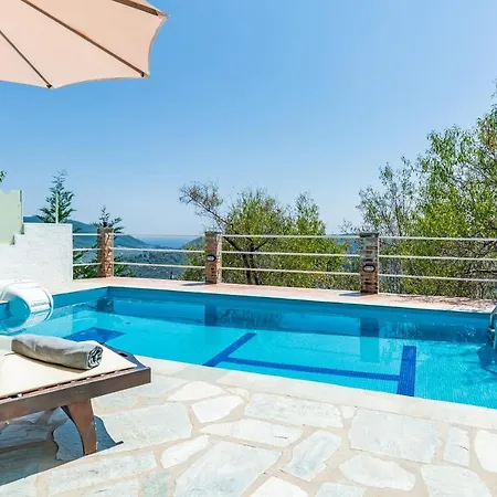 Arpaki Skopelos Town